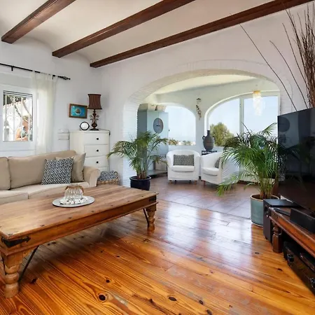 Будинок відпочинку Maya